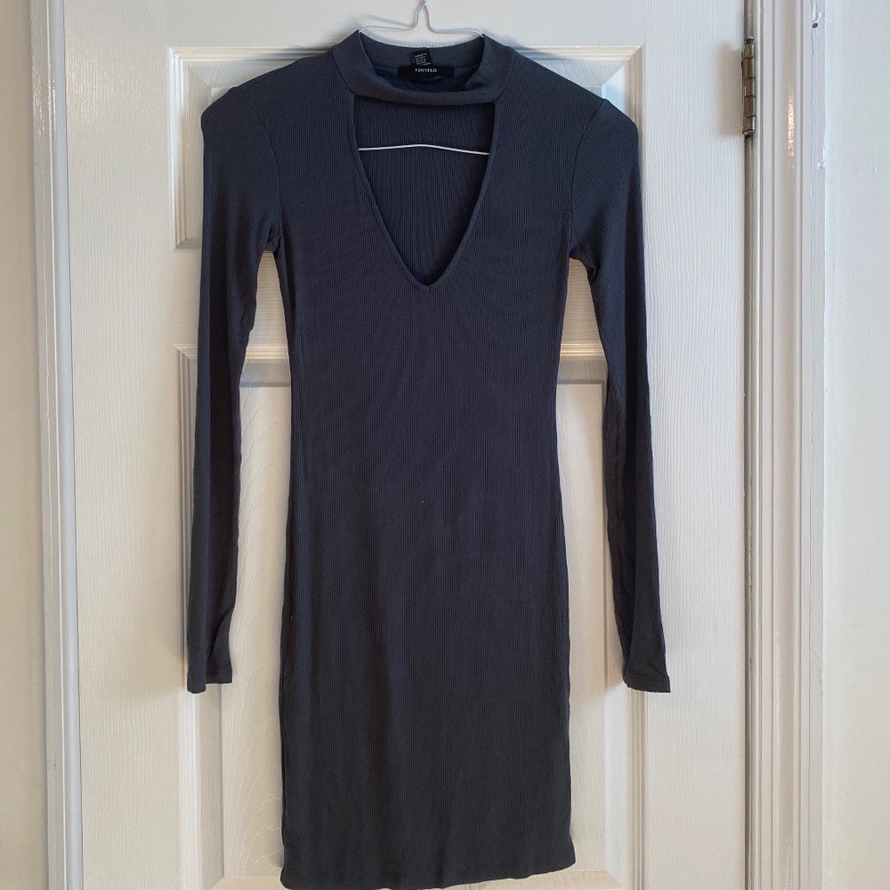 Bodycon cotton V neck dress